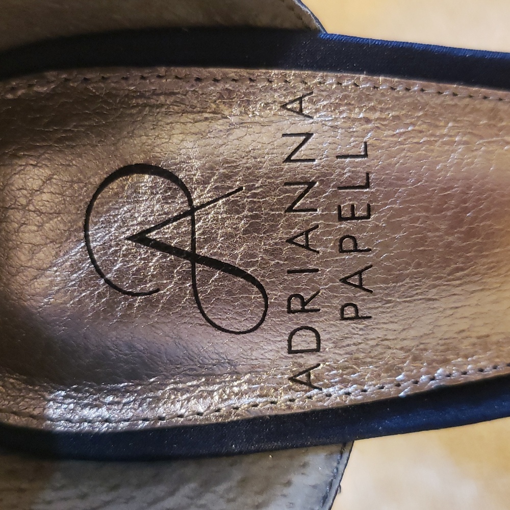 NWoT Adrianna Papell Navy Blue Satin Beaded Pointed Toe Pump, Size 7.5 - Picture 12 of 16